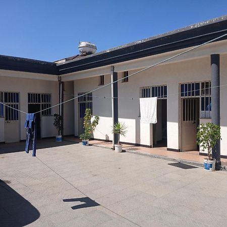 Addis Guest House Exteriör bild