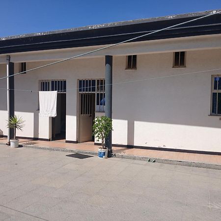 Addis Guest House Exteriör bild